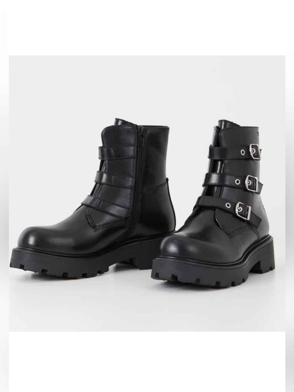 Vagabond Cosmo 2.0 Chunky Boots
Size 9